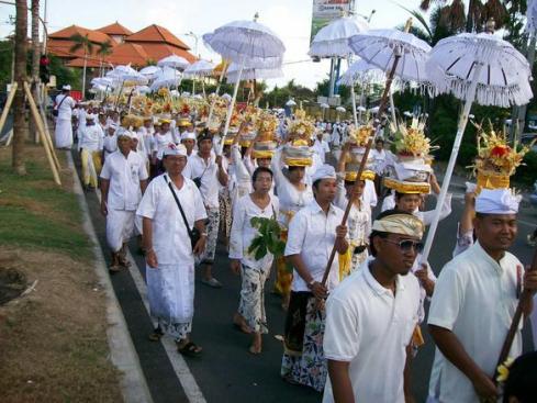 balinese-people